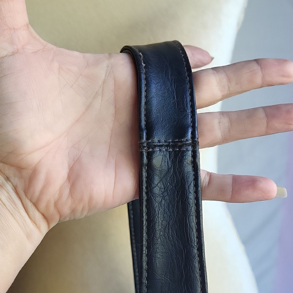 Black Faux Leather Messenger Shoulder Bag, Medium - Picture 6 of 9